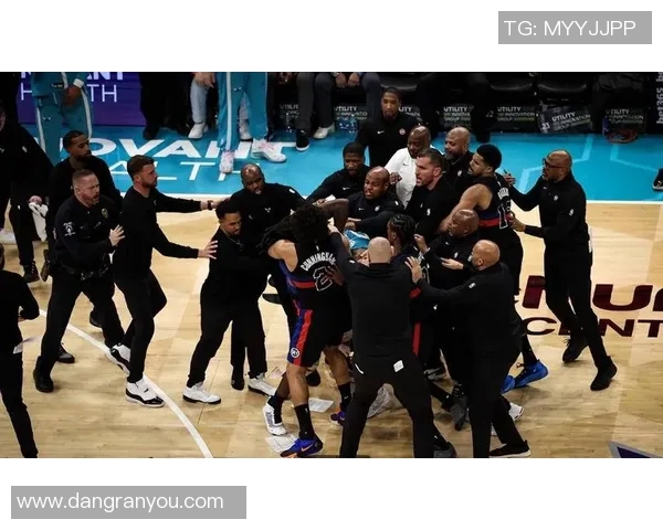 全明星球员因违规行为遭罚款与停赛处罚 官方宣布处分决定